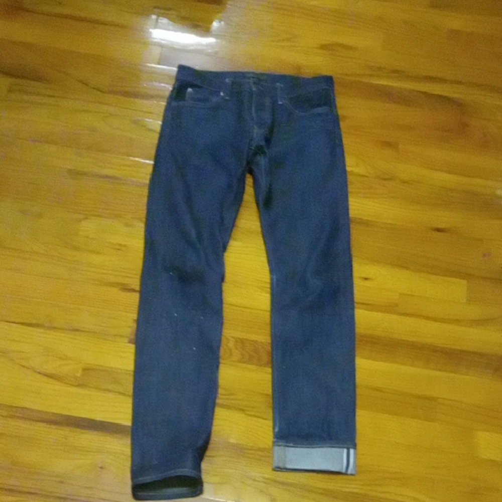 *last day - moving sale* Uniqlo Blue Jeans size 28